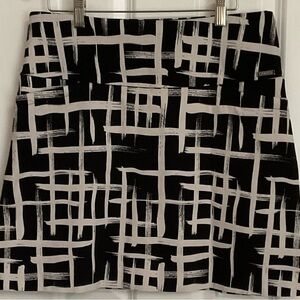 Stylish Black and White Patterned Skort